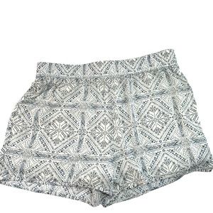 NWT Cato Blue/Off White Short. Beach Walking..Size: Large 🔥🔥🔥